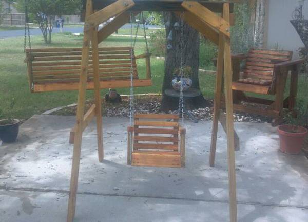 03 Cedar Kids Swings