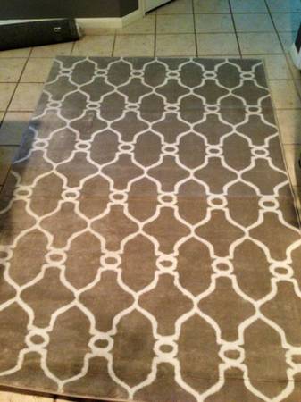 03-Greige Trellis Rug