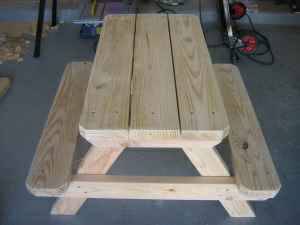04 Kids Picnic Table