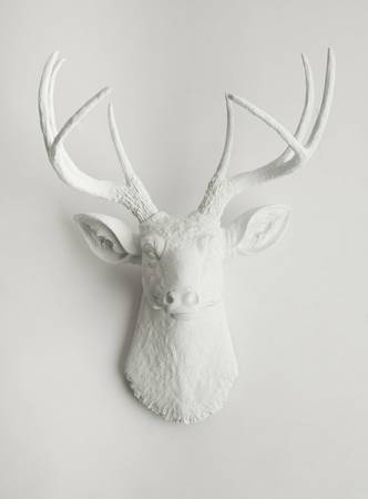 06-White Resin Deer