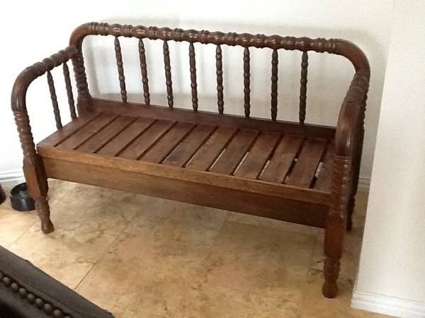 01 Repurposed Bed to Bench