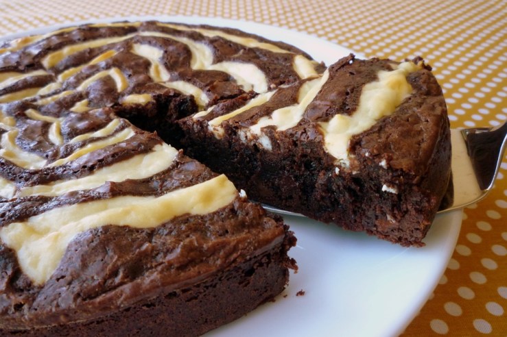 Cream Cheese Spiderweb Brownies 3